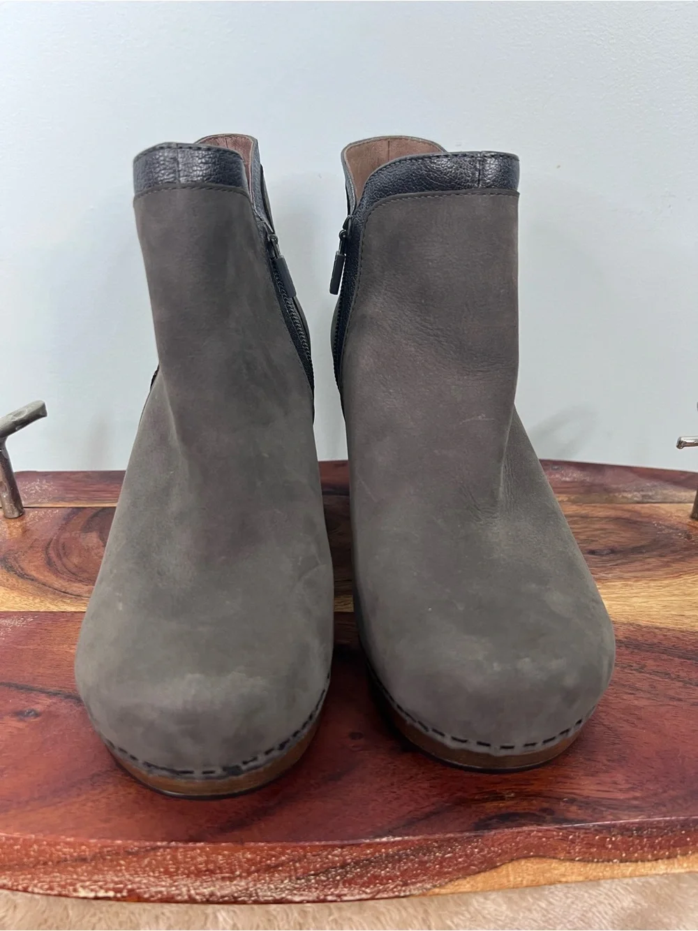 Dansko Dora Gray Leather Suede Ankle Boots Booties Size 38 Metallic Trim